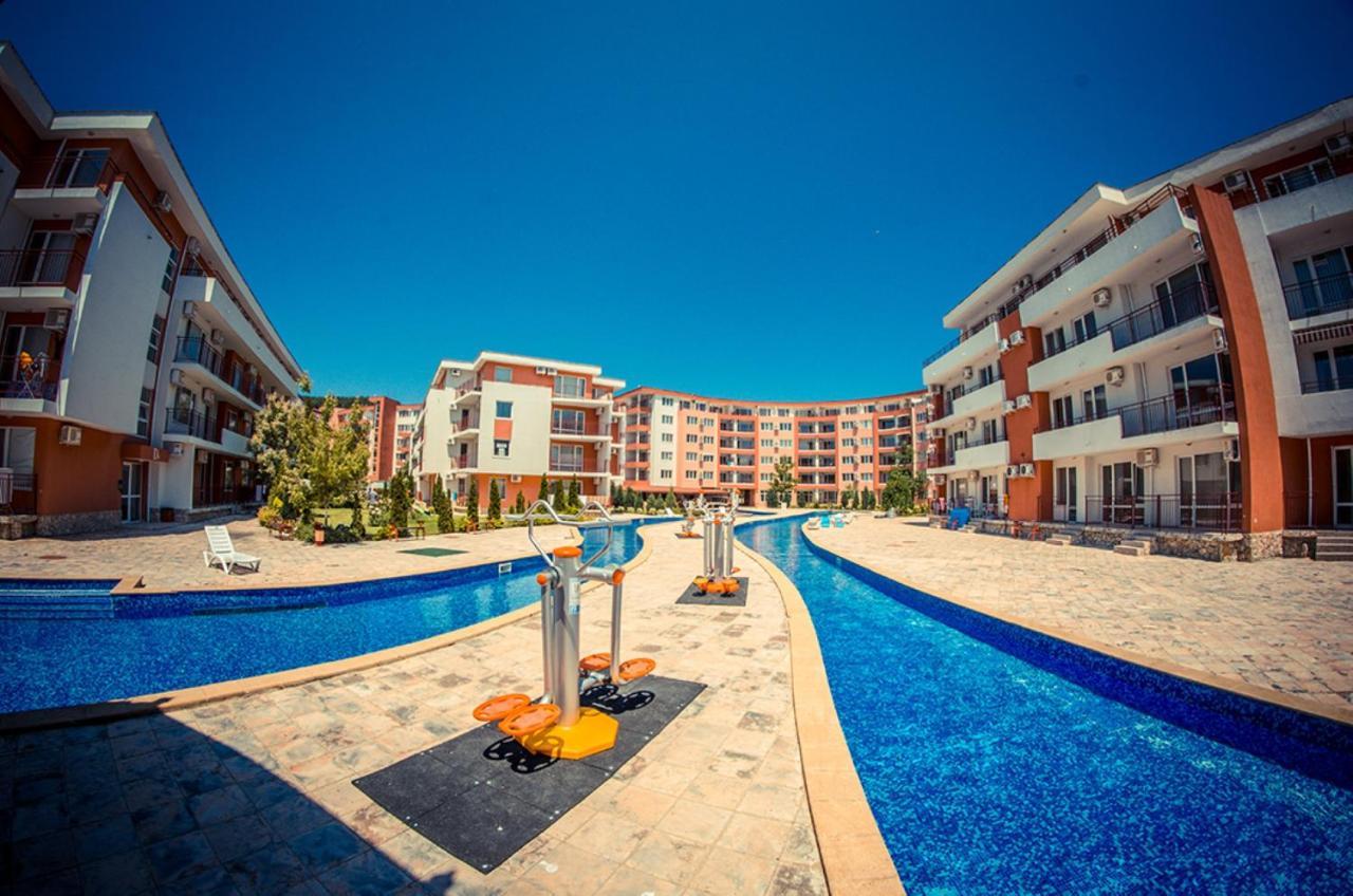 Privilege Fort Beach - Menada Apartments Елените Экстерьер фото