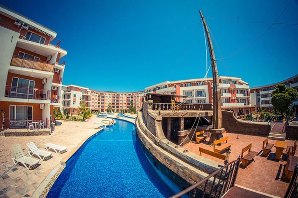 Privilege Fort Beach - Menada Apartments Елените Экстерьер фото