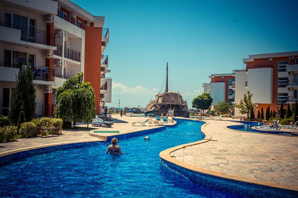 Privilege Fort Beach - Menada Apartments Елените Экстерьер фото