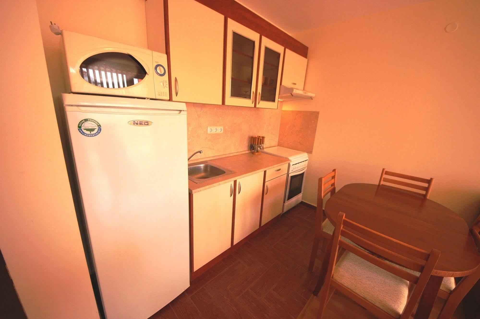 Privilege Fort Beach - Menada Apartments Елените Экстерьер фото